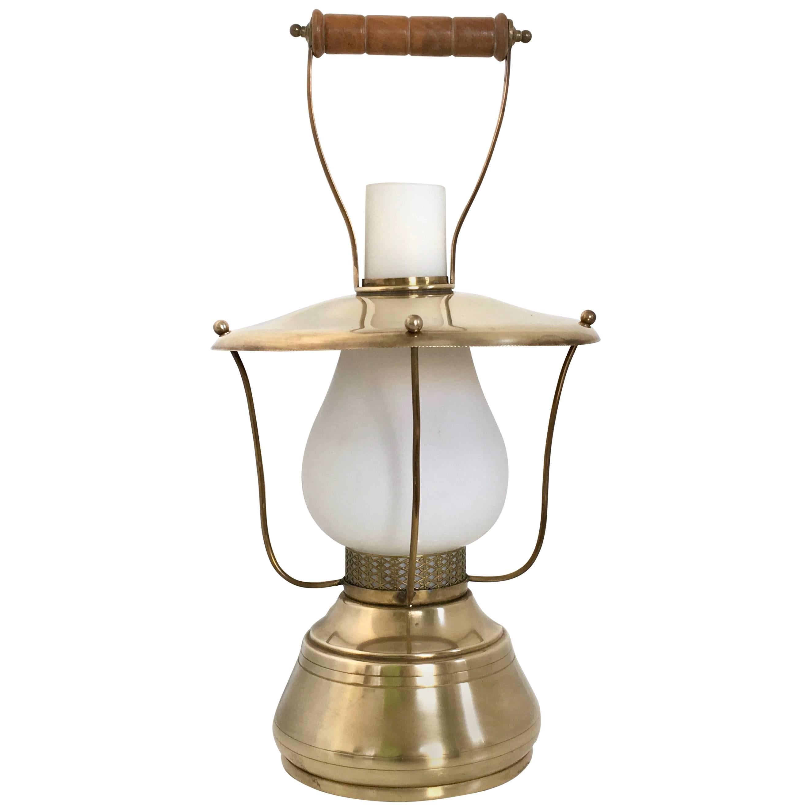 Elegant Vintage Brass and Encased Glass Lantern Table Lamp, Italy For Sale