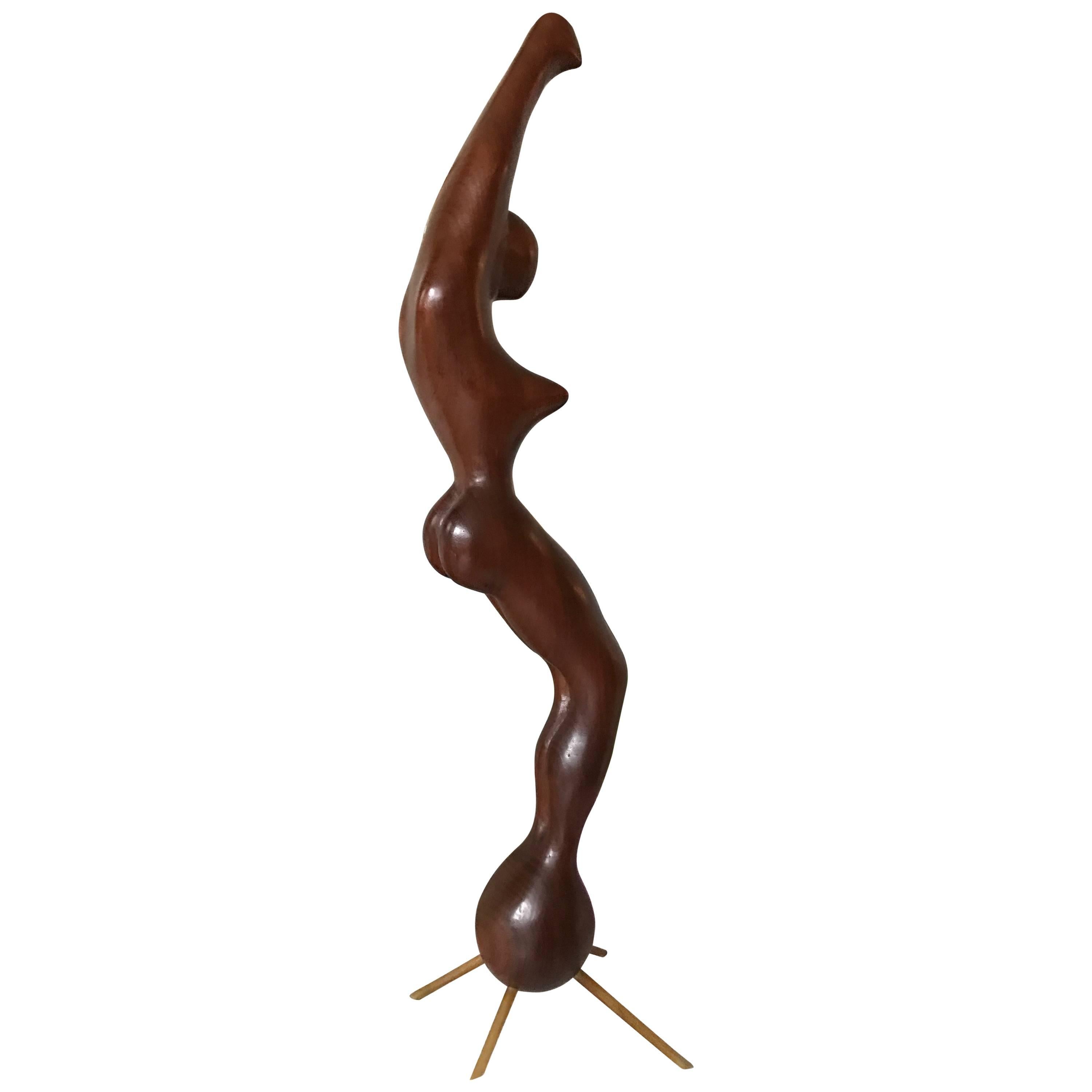 Rara Escultura de Desnudo Femenino de Teca Tallada Moderna de Mediados de Siglo Lámpara de Sobremesa o de Pie