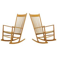 Pair Hans Wegner J16 Rocking Chairs, Earlier Examples from the Original Owners 10