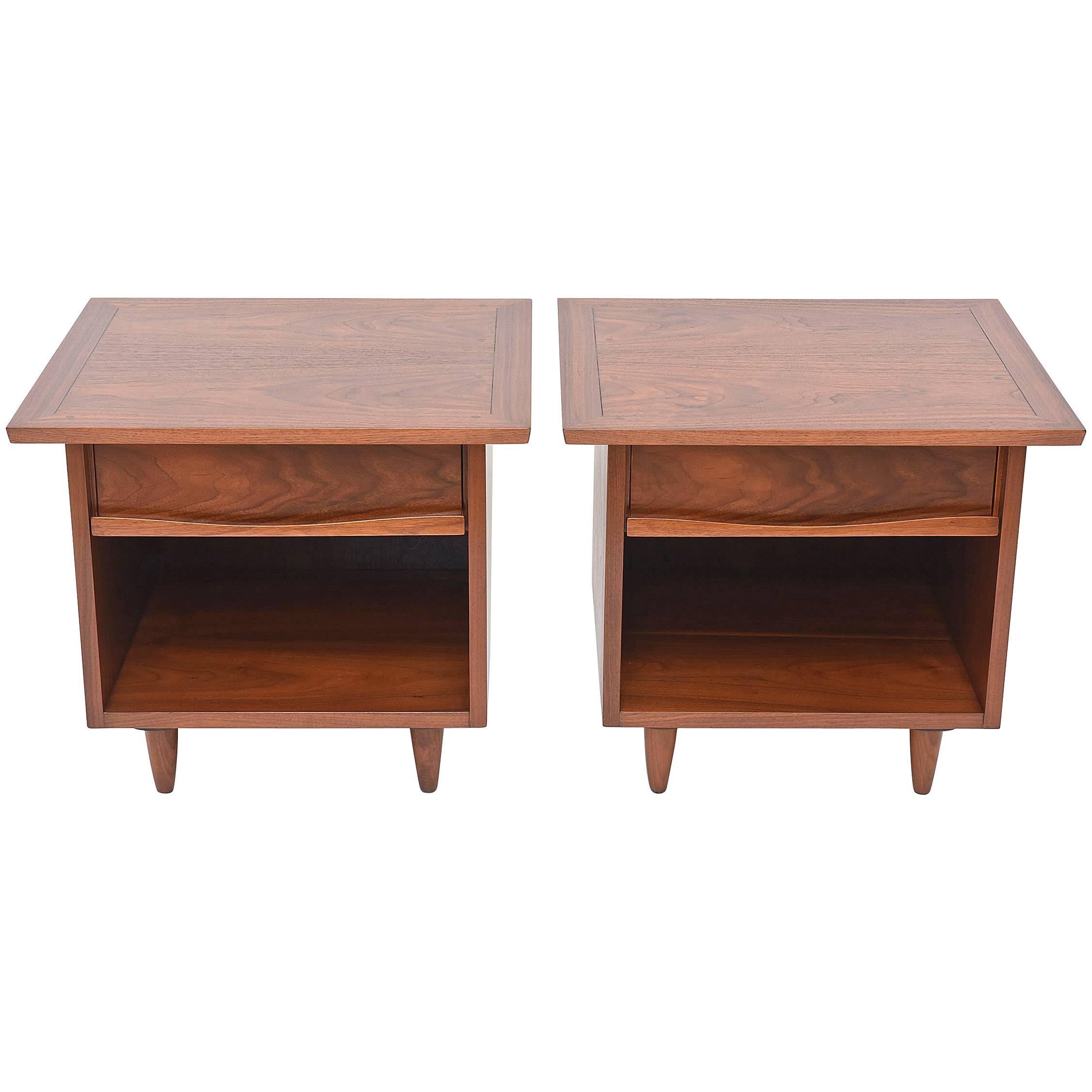 Pair of American Modern Walnut Night Tables, George Nakashima