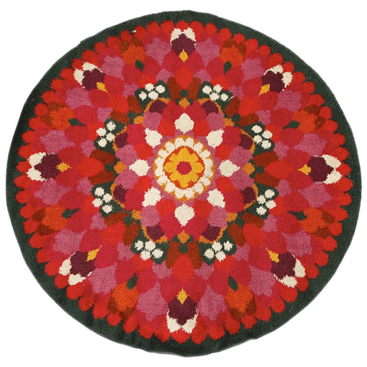 Large Round PopArt Rya Rug from Unika Vaev at 1stDibs