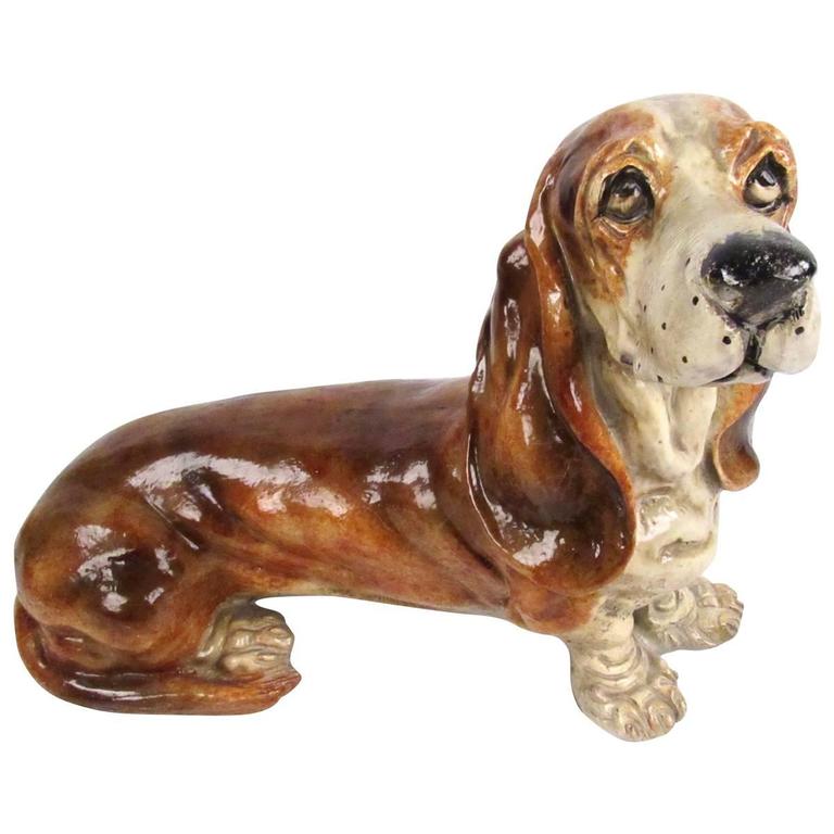Vintage Sculptural Basset Hound Dog Statue For Sale at 1stDibs