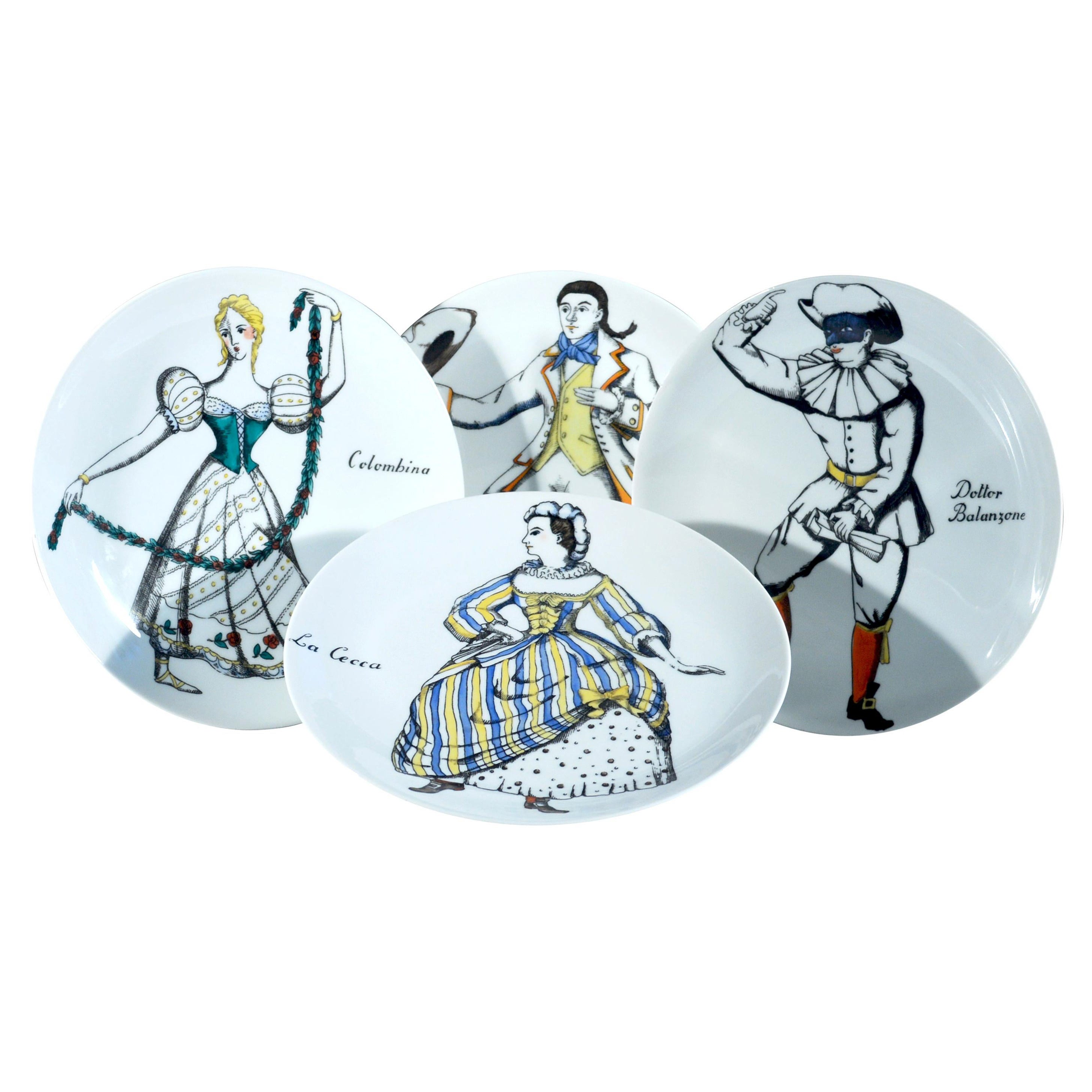 Assiettes en porcelaine italienne Commedia Dell'arte Maschere de Piero Fornasetti en vente