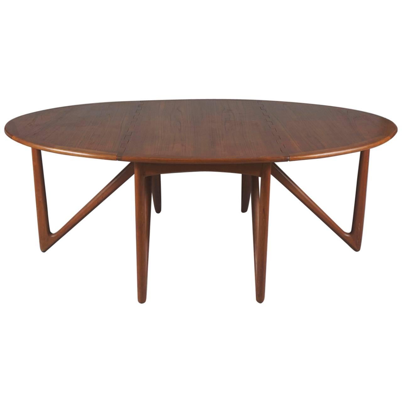 Danish Modern Drop-Leaf Dining Table by Designer Kurt Østervig