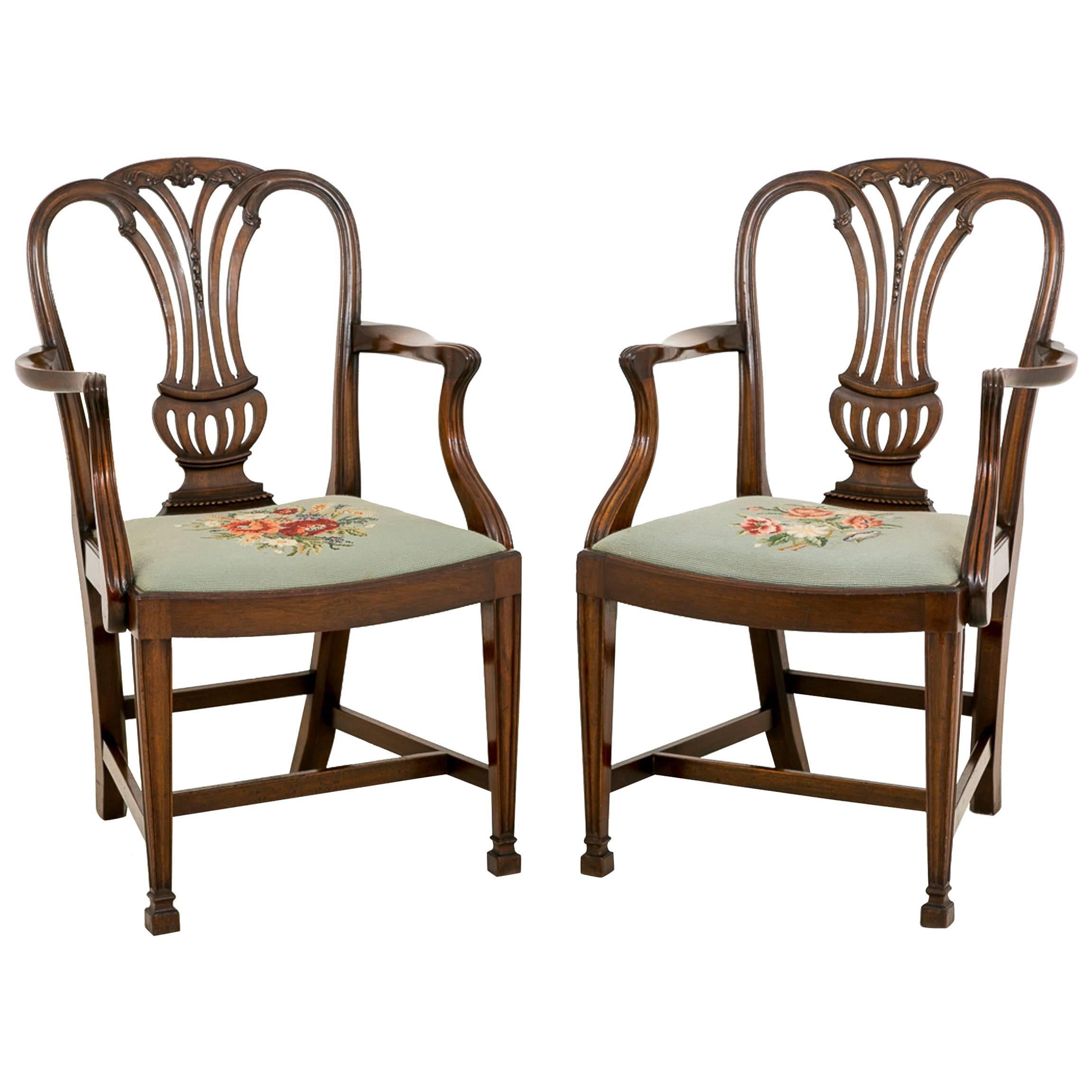 Pair of Mahogany Hepplewhite Influenced Carver Chairs For Sale