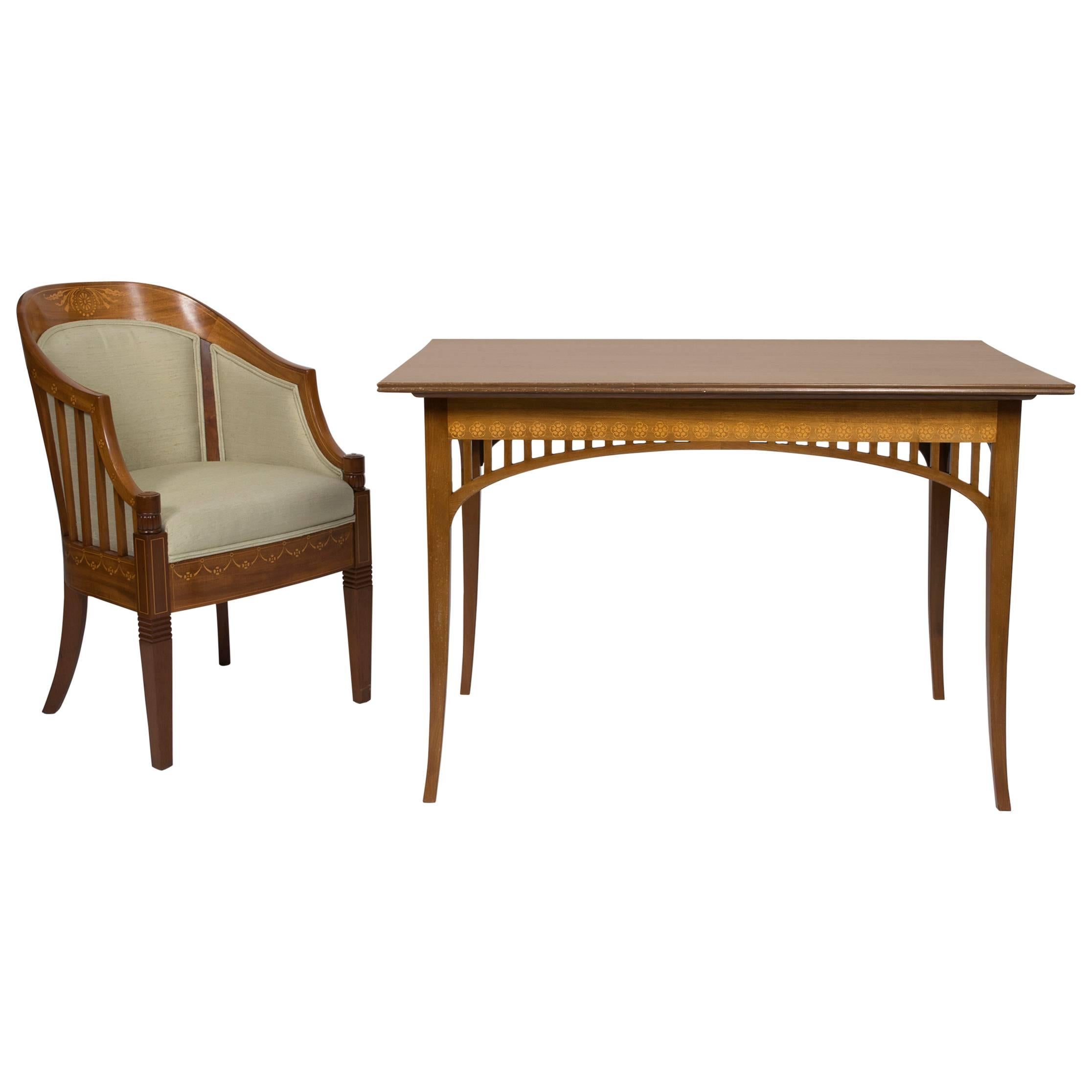 Swedish Art Nouveau Mahogany Table En Suite with Four Chairs, circa 1900 For Sale