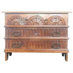 18th Century Carved Oak Wood Spanish Sacristy Chest 3
