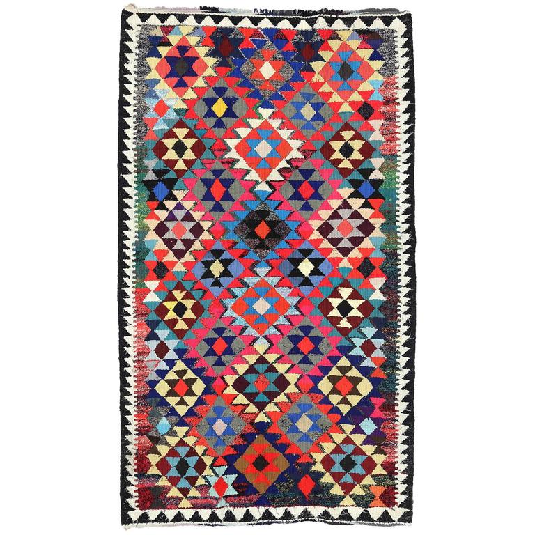 Vintage Persian FlatWeave Kilim Rug For Sale at 1stdibs