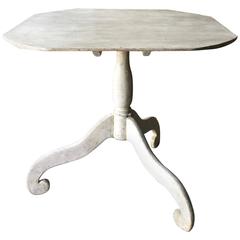 19th Century Swedish Gustavian Tilt-Top Pedestal Table