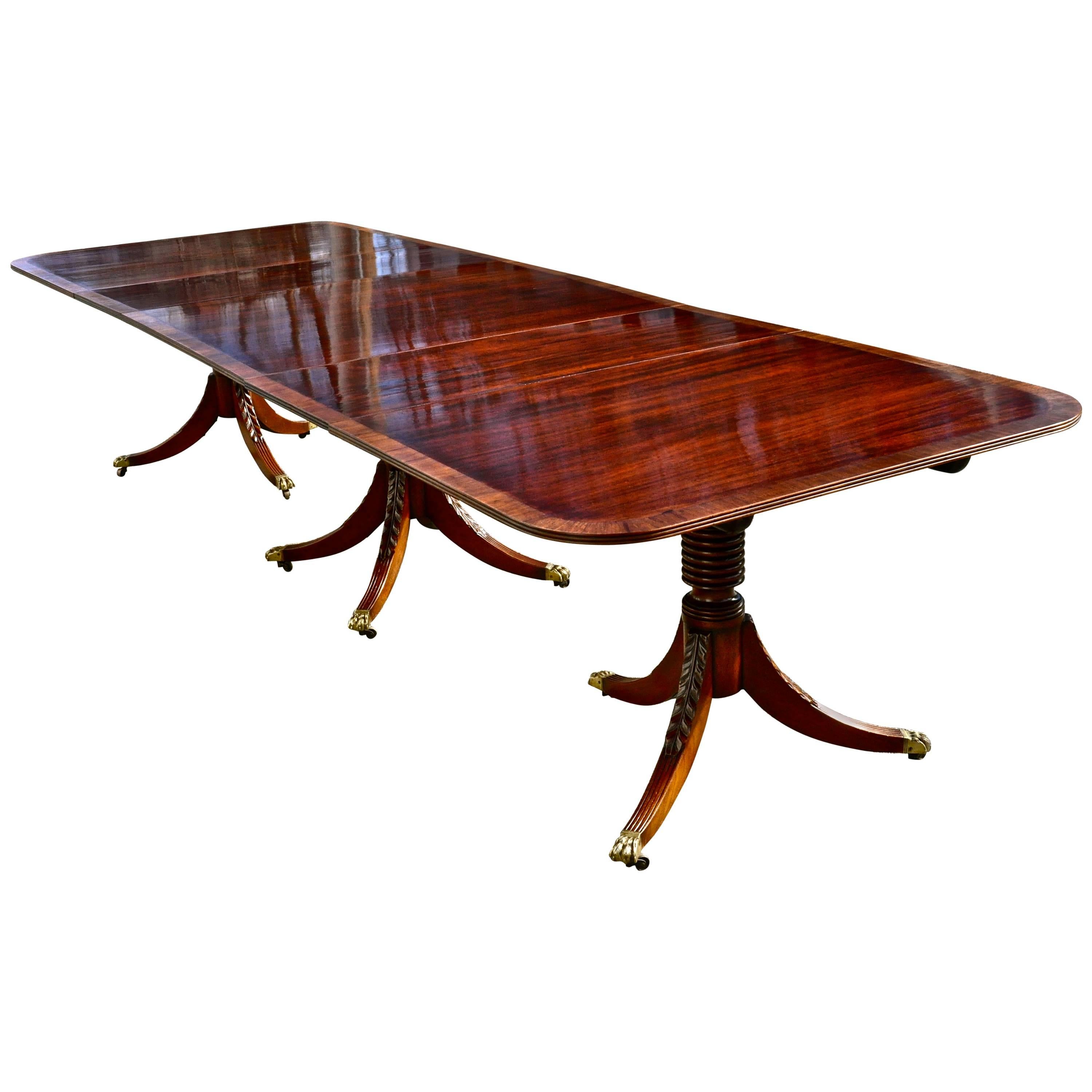 American Late 19th Century Triple Pedestal Dining Table