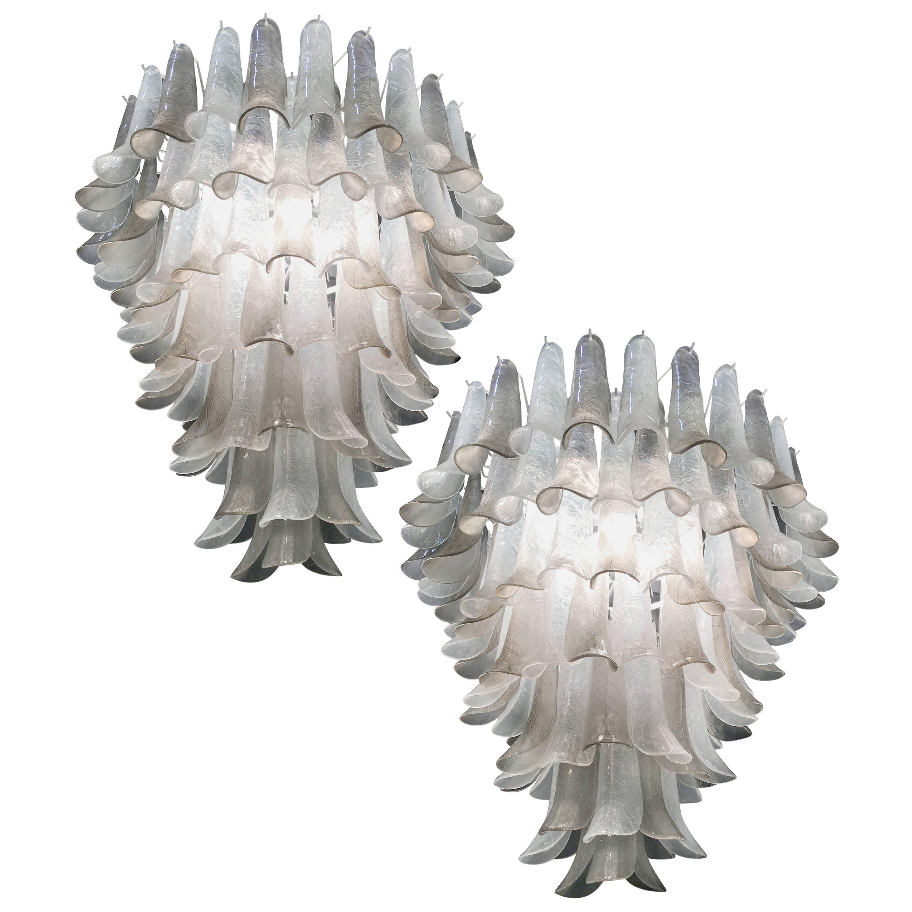 Great Pair of Chandeliers in Precious Murano Glass For Sale