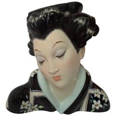 Japanese Porcelain Sculpture of a Geisha 5