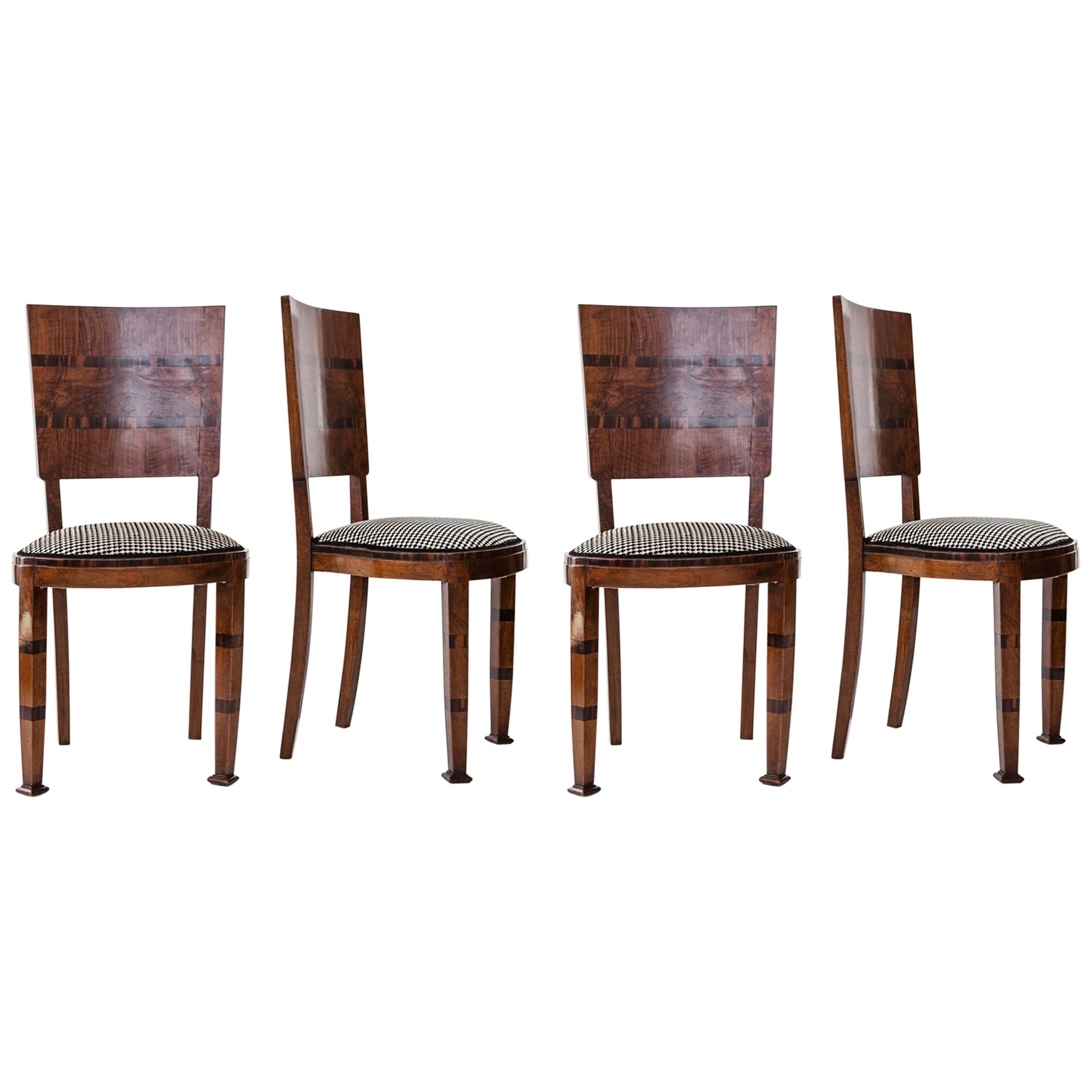 Italian Dining Chairs with Frame in Wood and Padded Seat in Pied de Poule Velvet For Sale