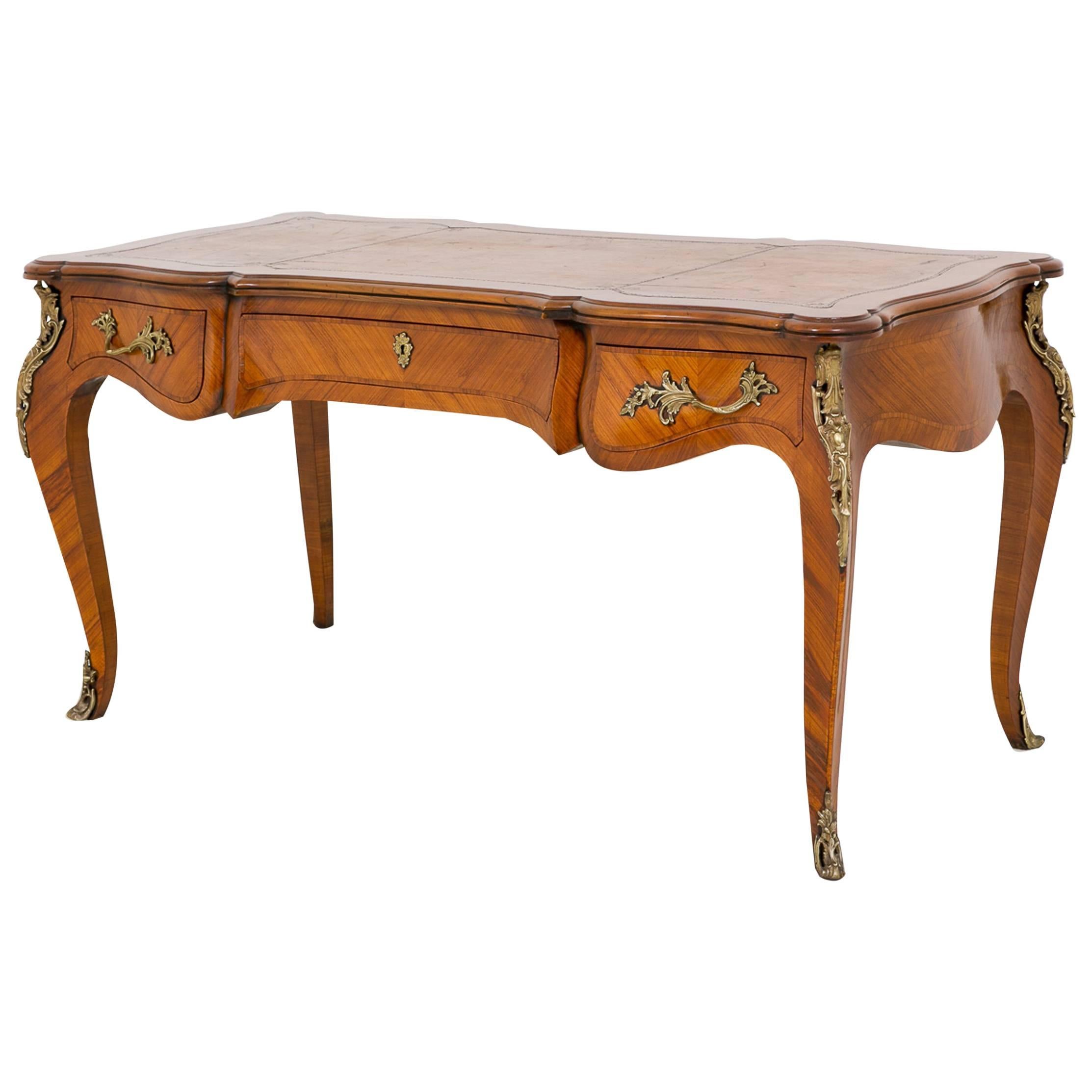 French Mid-19th Century Walnut Bureau Plat For Sale