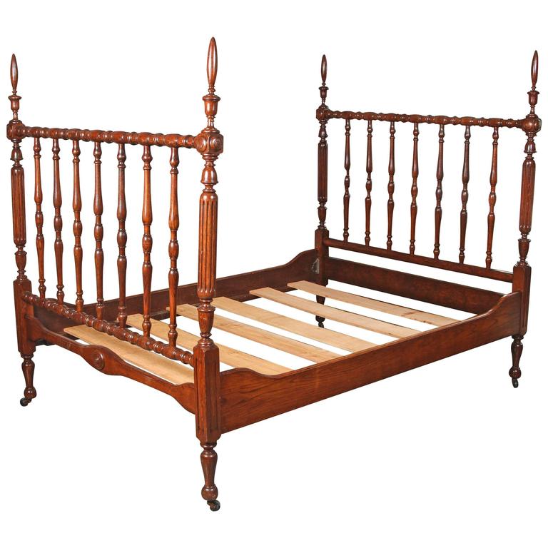 Newly Polished 1930s Walnut Spindle Full Sized Bed Frame For Sale at
