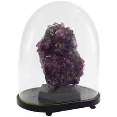Amethyst Stone Sculpture in His Globe De Mariée
