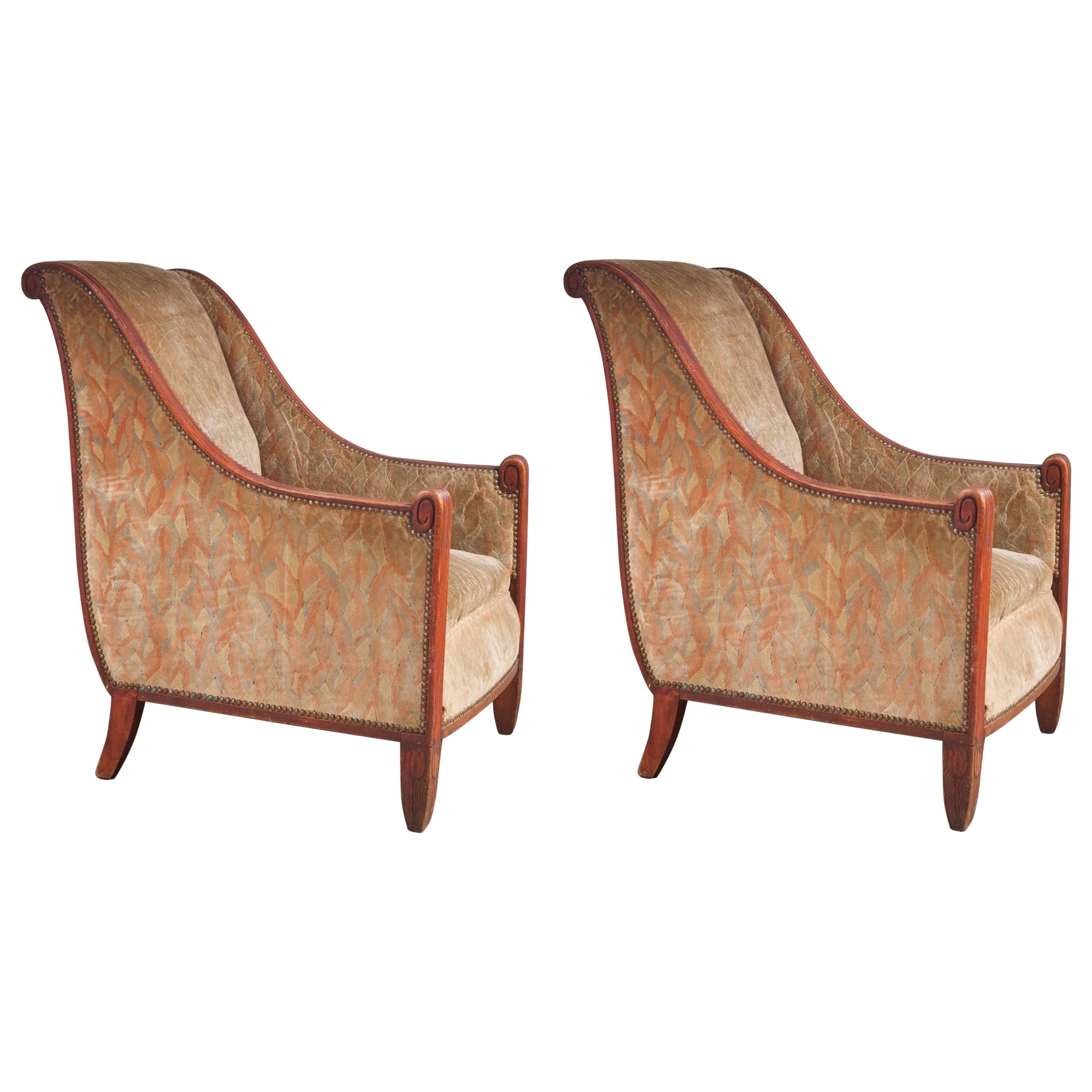 Maurice Dufrêne Pair of Sculpted Club Chairs