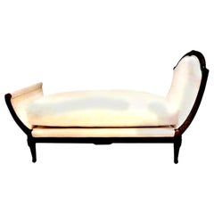 Chaise longue française du 19ème siècle de style Louis XVI