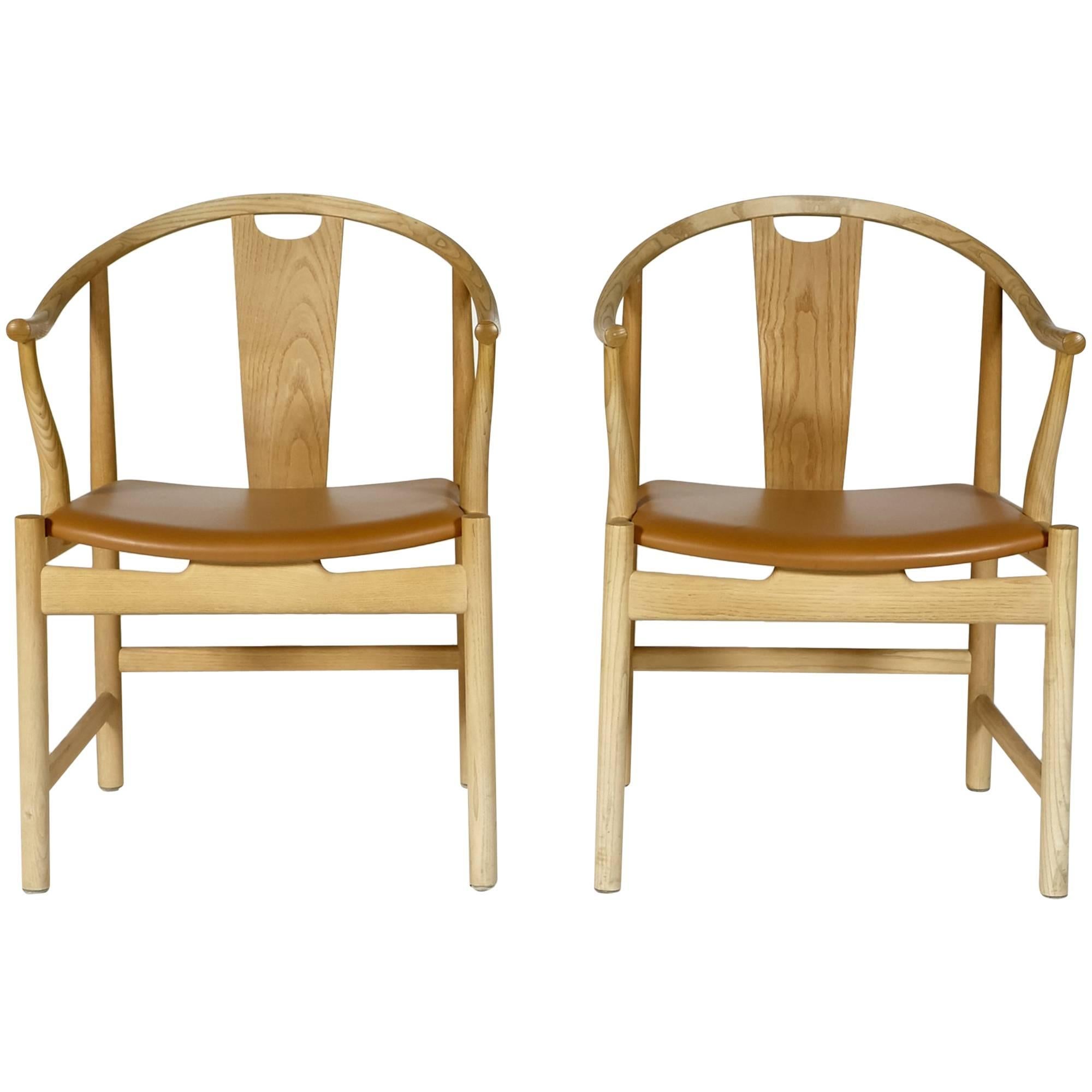 Hans J. Wegner China Chairs for PP Mobler, Pair For Sale