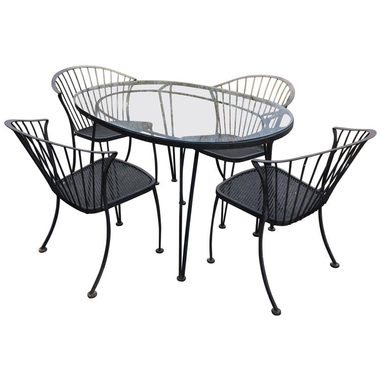 Elegant Vintage Woodard Pinecrest Outdoor Dining Set at 1stDibs