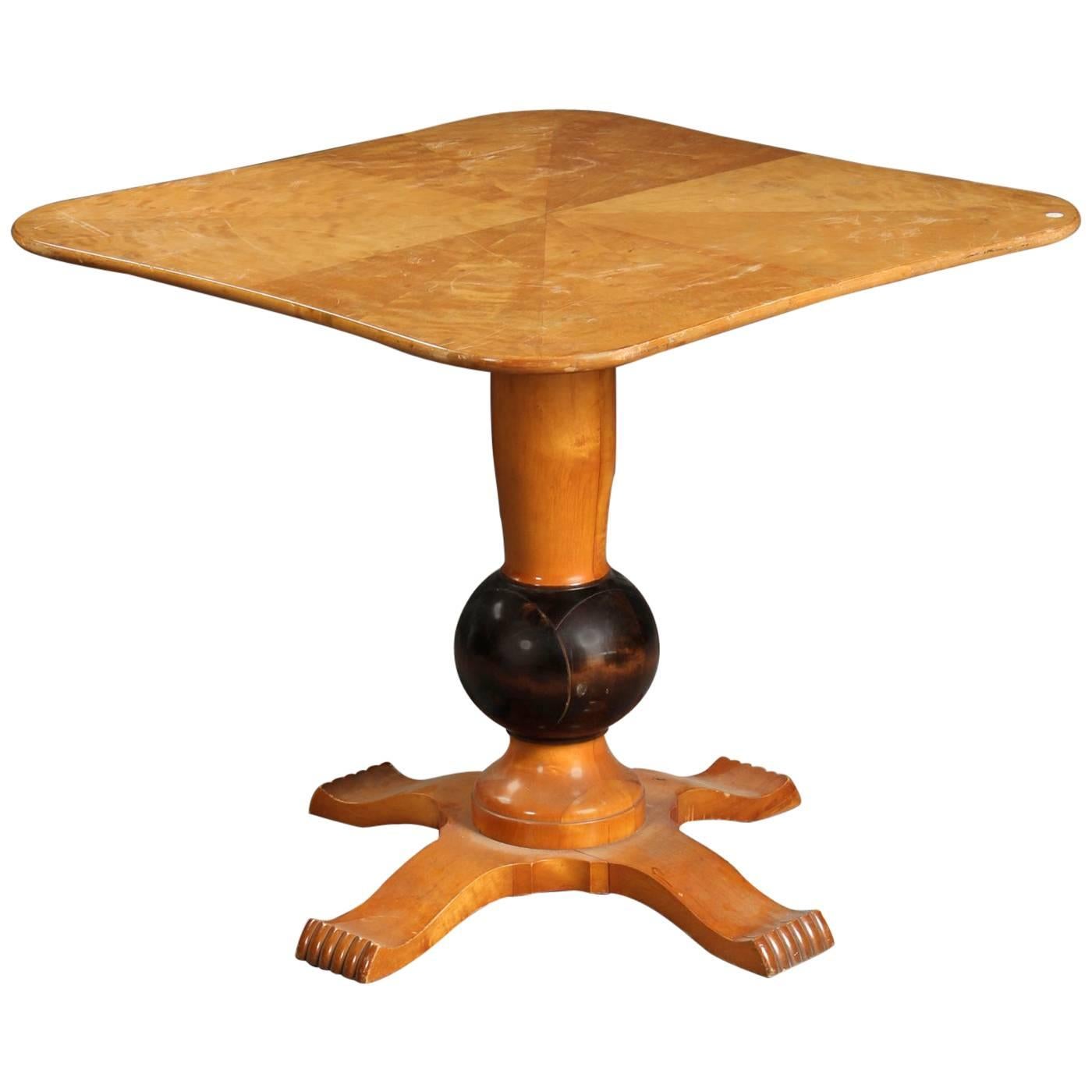Art Deco Table on Columnar Four-Star Foot For Sale