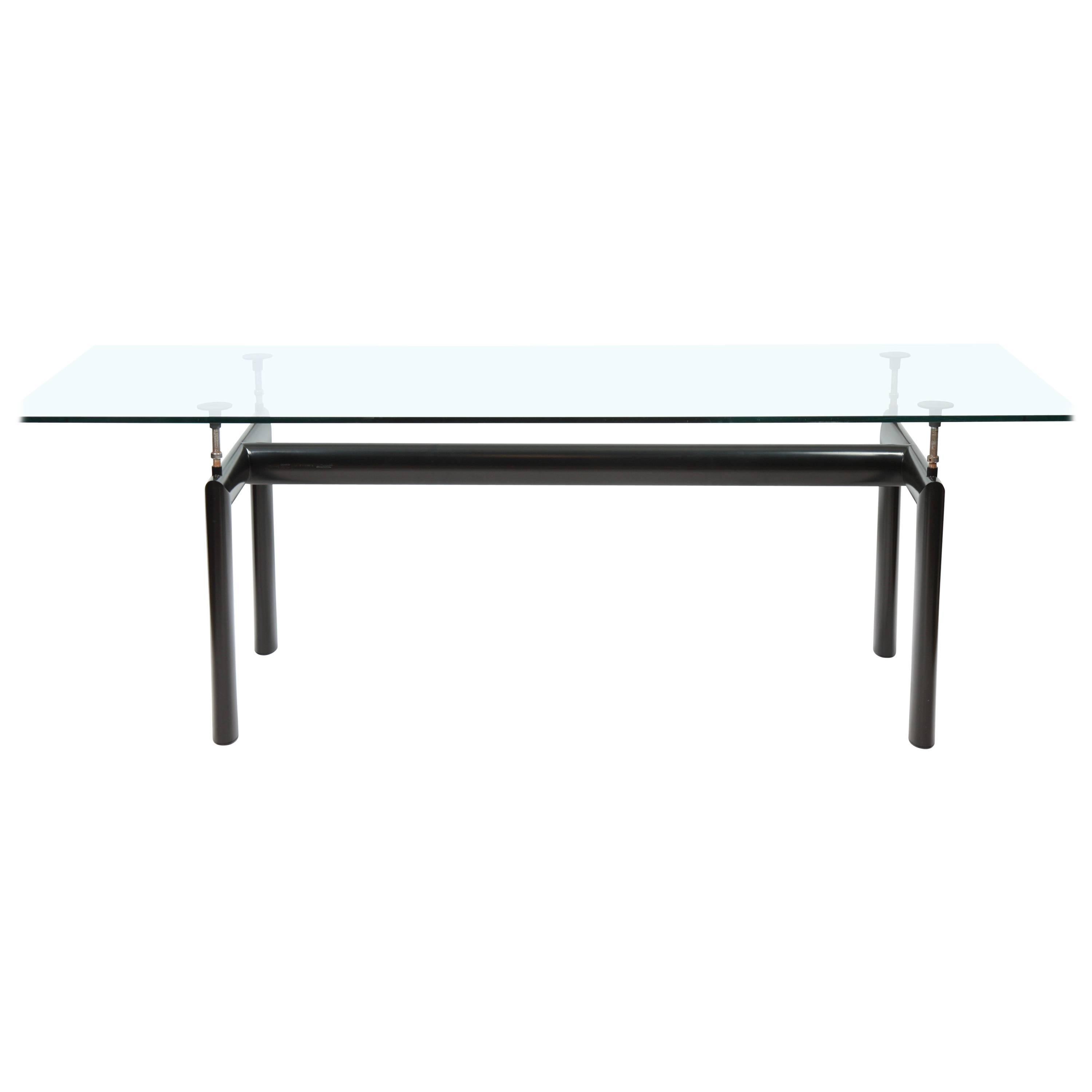 Glas-Tisch von Le Corbusier im Angebot