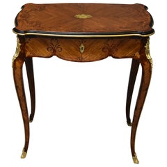 Superb Quality French 19th Century Kingwood Freestanding Occasional Table