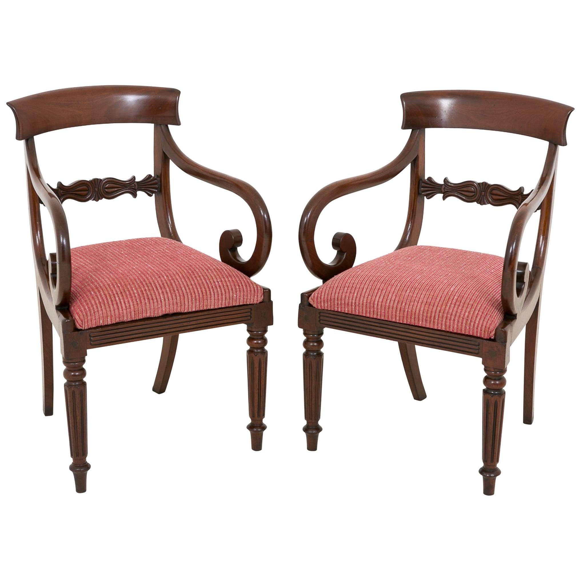 Pair of William IV Mahogany Library Chairs For Sale