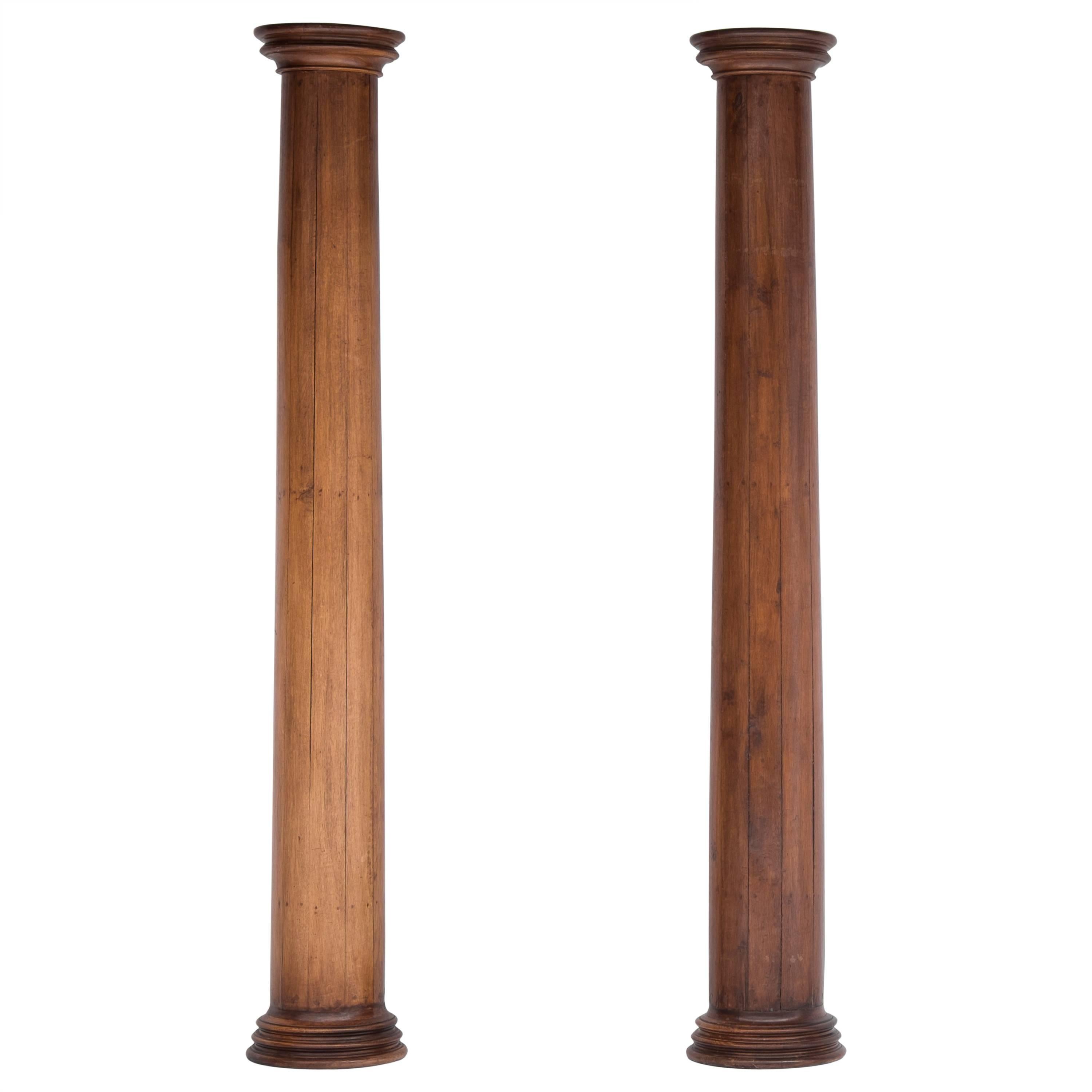 Pair of Neoclassical Columns in Oak, Italian For Sale