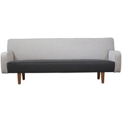 Hans Wegner Ap 33 Sofa