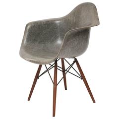 Early Zenith Eames DAW Chair