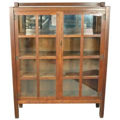 Antique Stickley Brothers Arts & Crafts Mission Oak China Cabinet, circa 1910