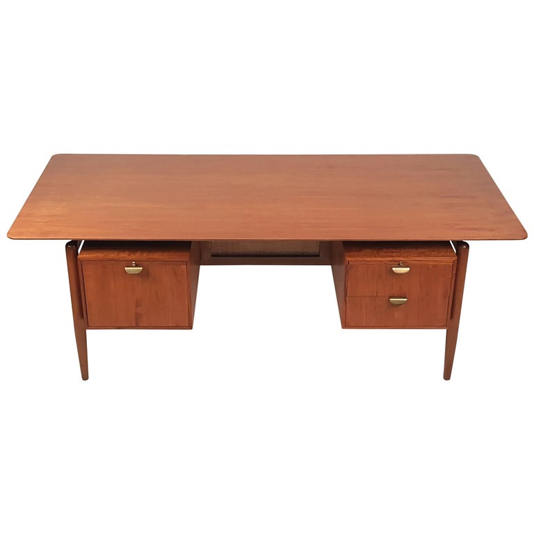 Finn Juhl Teak Executive Desk With Floating Top At 1stdibs