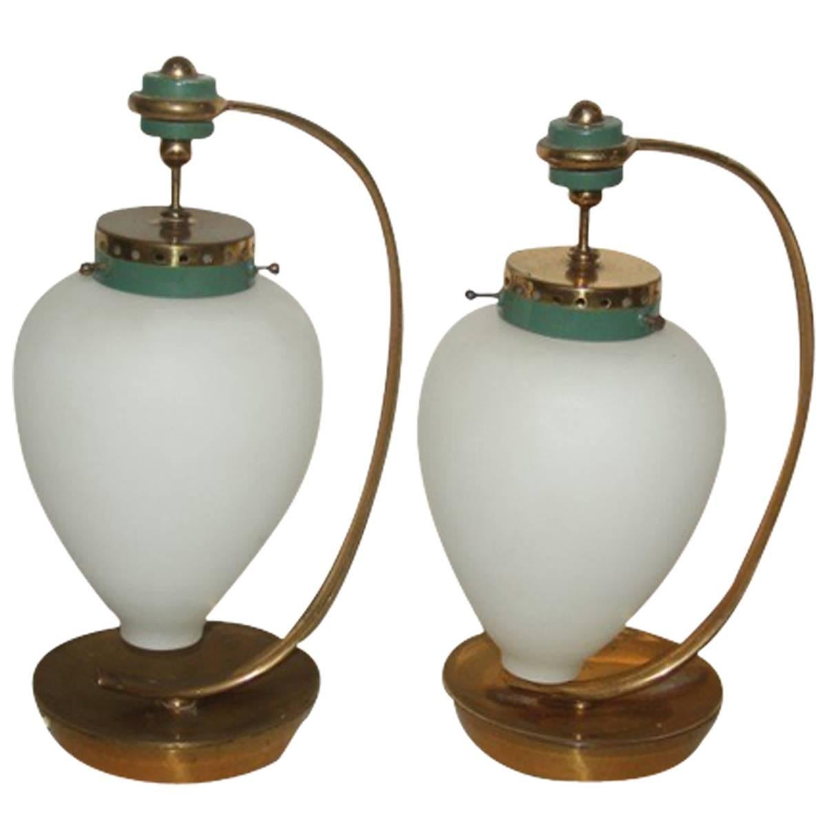 Lampada da tavolo originale di design italiano della metà del secolo scorso, stile Stilnovo anni '50