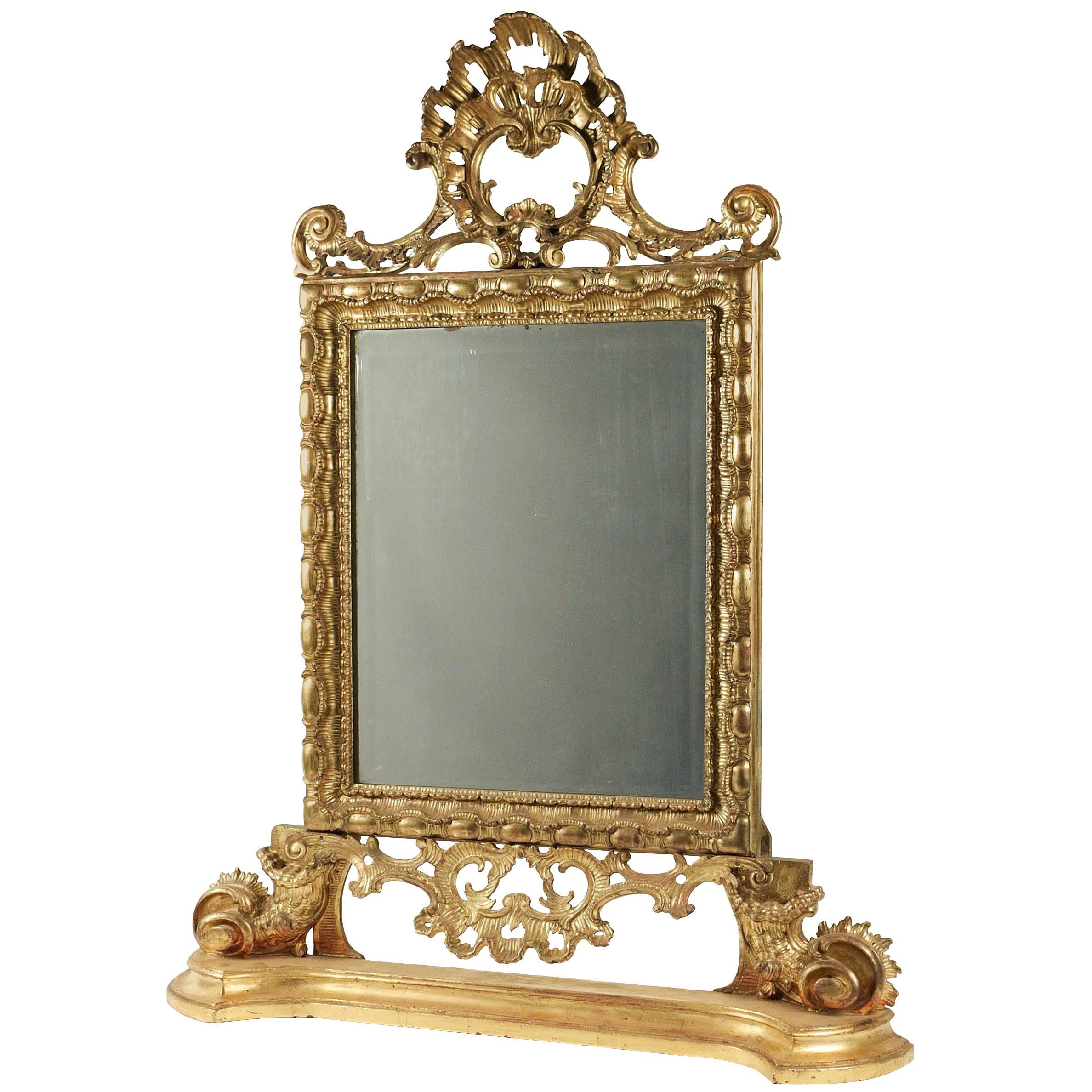 Mid-18th Century Italian Hand-Carved Giltwood Front Top Mirror, circa 1740