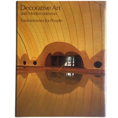 Art décoratif et intérieurs modernes, aménagements d'intérieurs pour les personnes, 1980