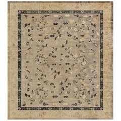 Alfombra china floral amarilla de lana de gran tamaño de principios del siglo XX