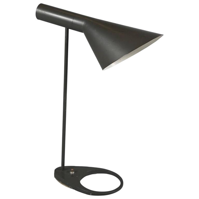 Schreibtischlampe „AJ“ von Arne Jacobsen im Angebot bei 1stDibs
