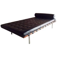 Mies Van Der Rohe Design Barcelona Day Bed Black Leather Bauhaus Style