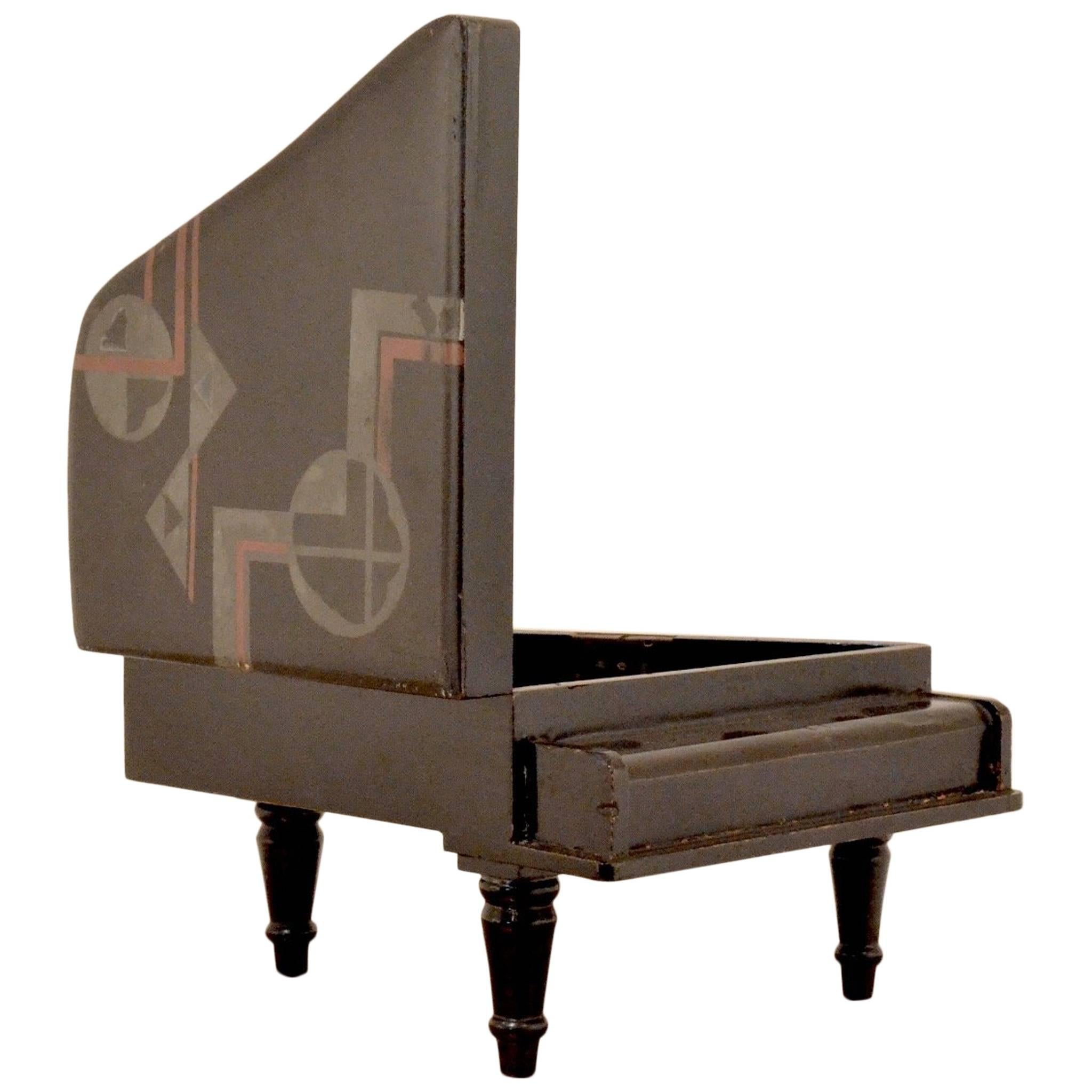 1920s Art Deco Black Lacquered Wooden Piano Shaped Jewelry Box For Sale