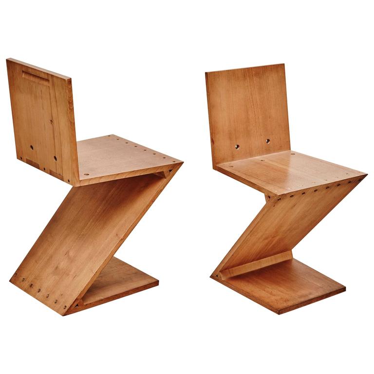 Pair Of Gerrit Rietveld Zig Zag Chairs For At 1stdibs 1 Of 10 Images