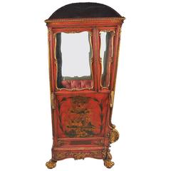 19th Century Chinoiserie Lacquer Sedan Chair 4