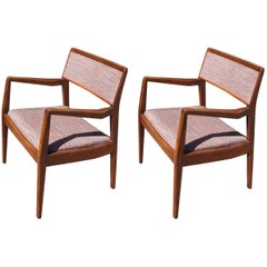 Pair of "Playboy" Armchairs, Model C140, by Jens Risom