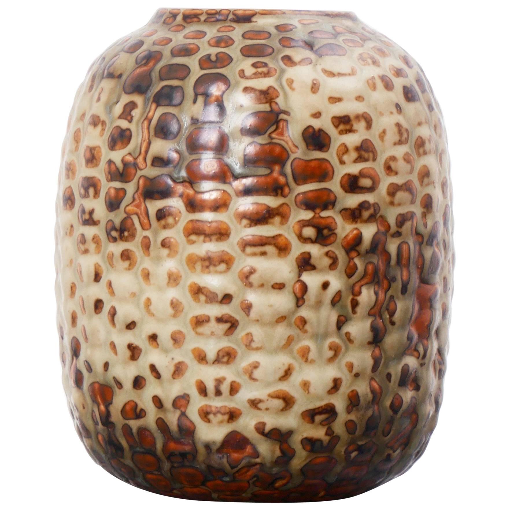 AXEL SALTO Budding Vase in Glazed Ceramic