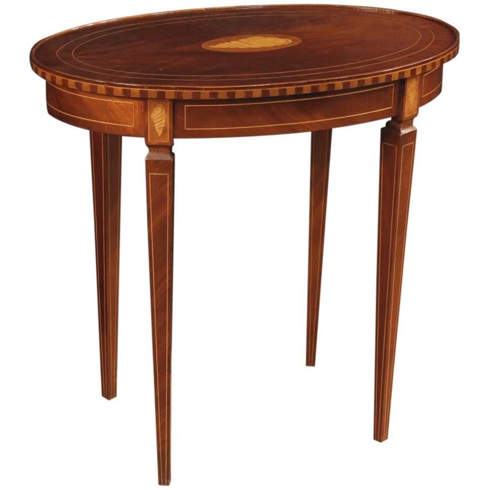 20th Century English Inlaid Side Table in Mahogany