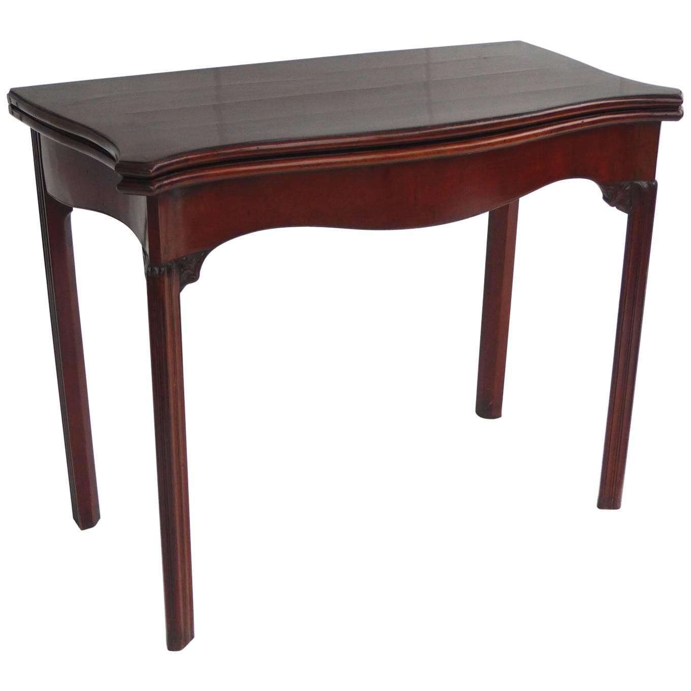 18th Century Mahogany Serpentine Card Table For Sale