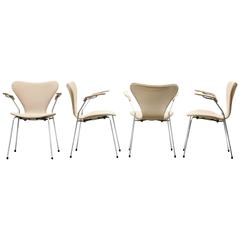 Set of Four Model 3027 Butterfly Chairs by Arne Jacobsen for Fritz Hansen, 1979