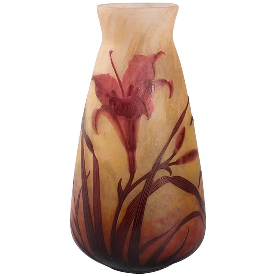 French Art Nouveau Cameo Glass Vase by Daum