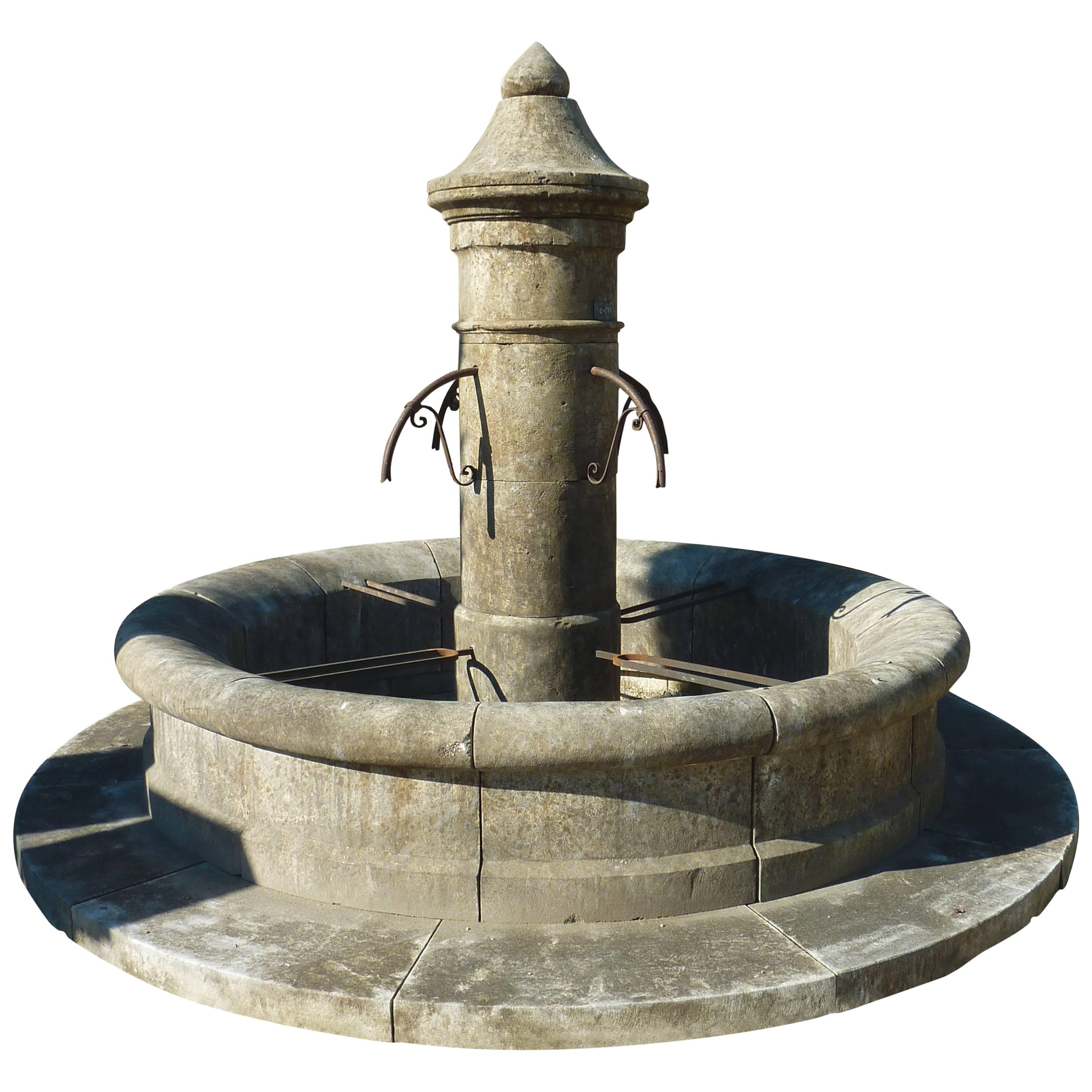 Large and Rustic Village Central Fountain in French Natural Limestone For Sale