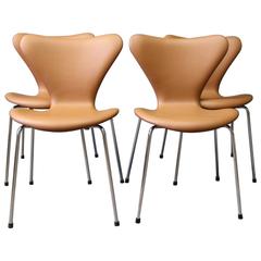 Set of Four Seven Chairs, Arne Jacobsen and Fritz Hansen, Classic Leather, 1967